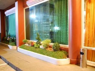 Hotel Dian Aparri Luaran gambar